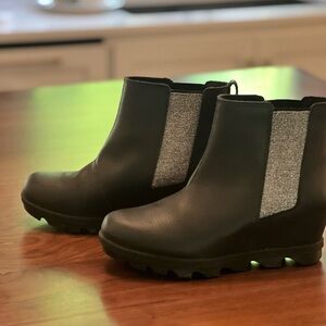 Girls Sorel wedge bootie